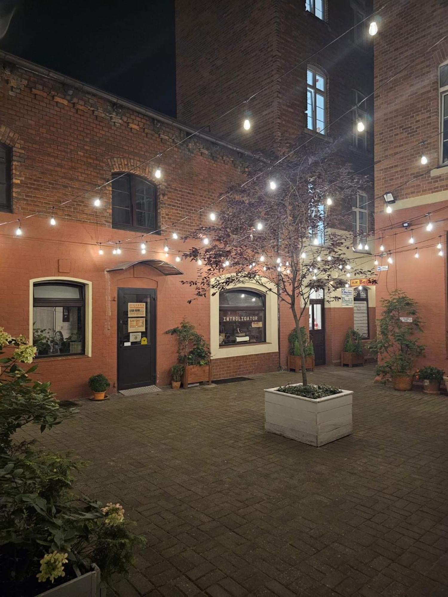 Apartamenty Pioro I Atrament Torun Exterior foto